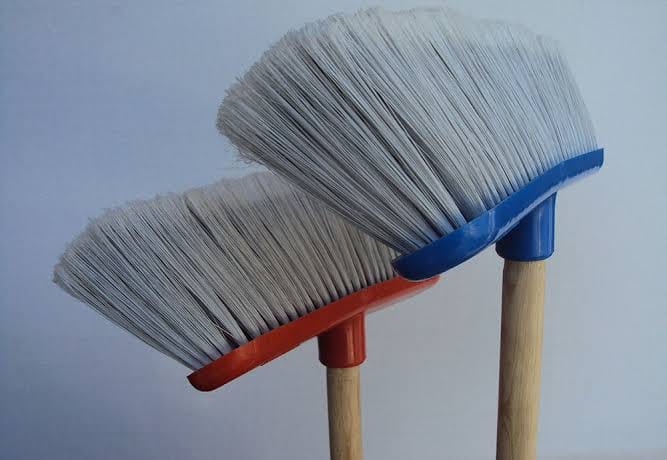 CEPILLO PVC AUTO IDEAL